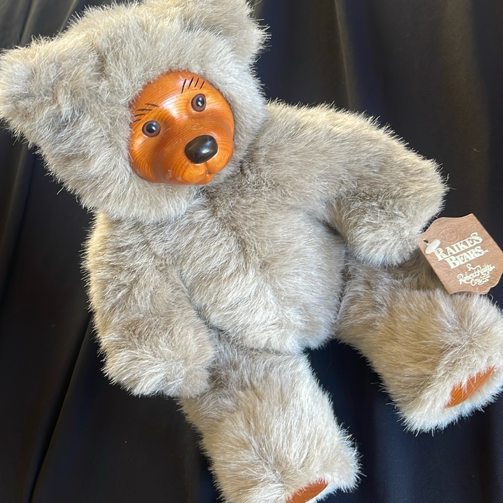 Vintage Robert Raikes Original collectible bear Cookie
